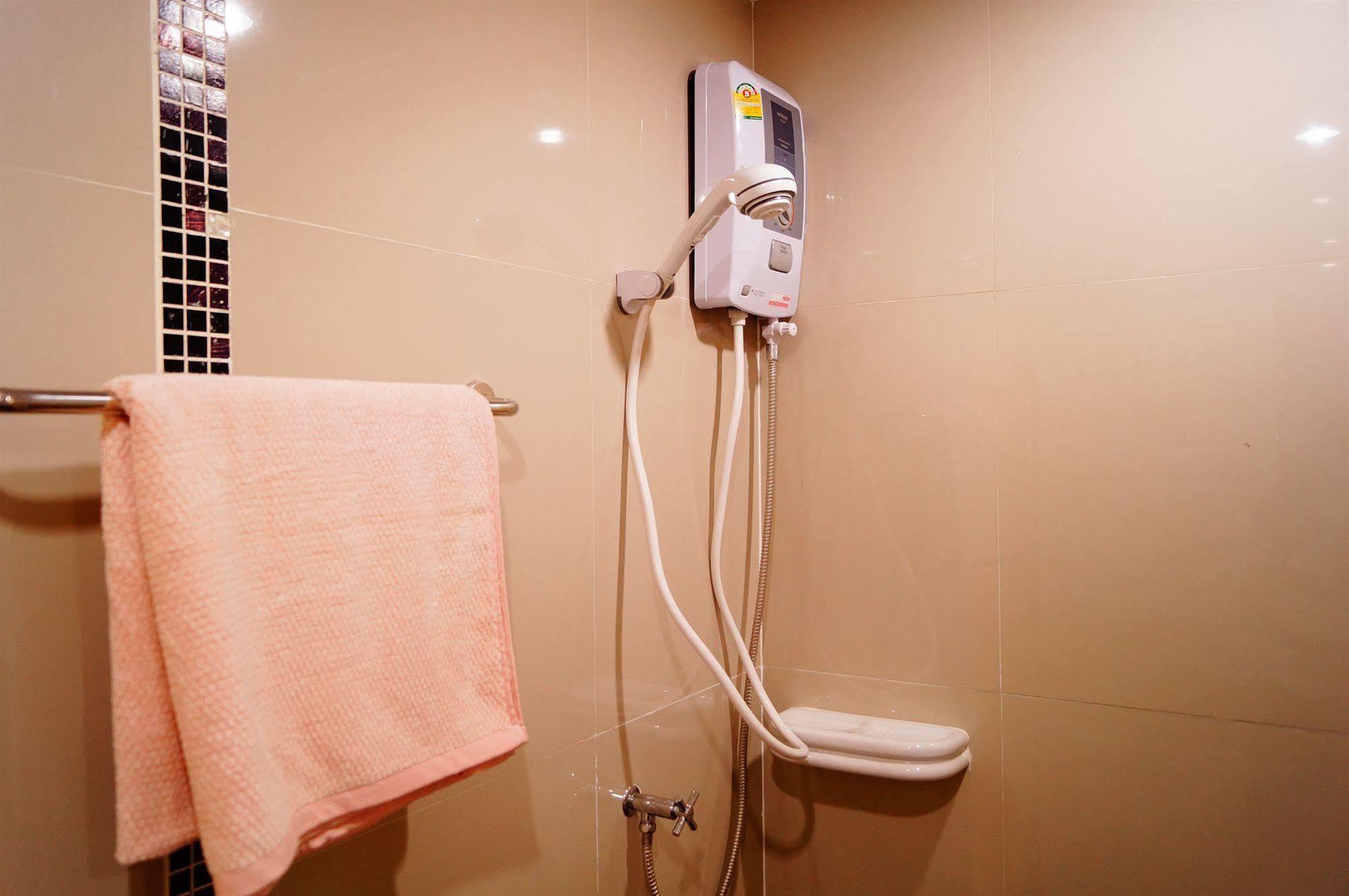 Patong Marina Hotel By Lofty מראה חיצוני תמונה